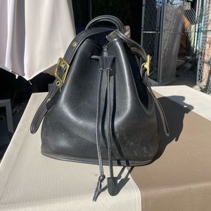 Vintage coach Lulas Legacy